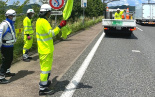 役員パト 東海北陸自動車道 下り線 走行車線規制（名古屋営業所）