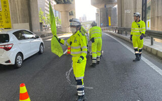 役員パト 東名高速　ランプ入り口 ランプ規制（名古屋東営業所）