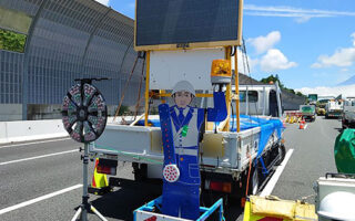 役員パト 新東名高速道路上り線追越車線規制（静岡営業所）