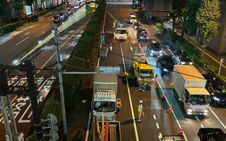 役員パト 国道15号線上下線追越車線規制（葛西営業所）