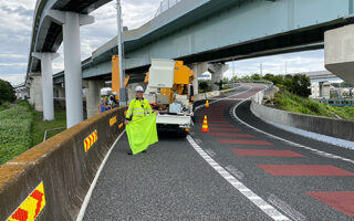 安全パトロール 圏央道外回りランプ規制（厚木営業所）