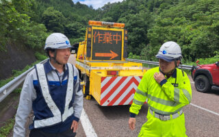 支社長パトロール 東海北陸自動車道上り線走行車線規制（岐阜営業所）