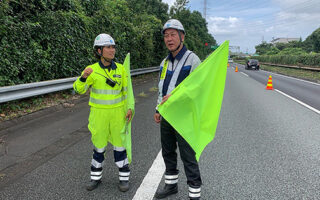 支社長パトロール 東名高速道路下り線走行車線規制（沼津営業所）