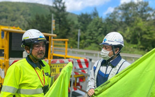 所長パトロール 東富士五湖道路上り線登坂車線規制（大月営業所）