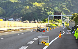 所長パトロール 東名高速自動車道下り線走行車線規制（静岡営業所）