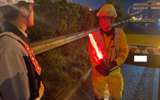 役員パトロール 東名高速道路下り線追越車線規制（八王子維持営業所）