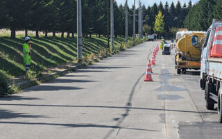 安全パトロール 一般道片側交互通行誘導（札幌営業所）