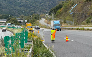 所長パトロール 中央自動車道上り線追越車線規制（大月営業所）