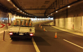 安全パトロール 首都高速道路・湾岸線西行き左VA規制（港北営業所）