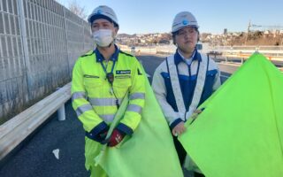 安全パトロール　小田原厚木道路下り線走行車線規制（平塚営業所）